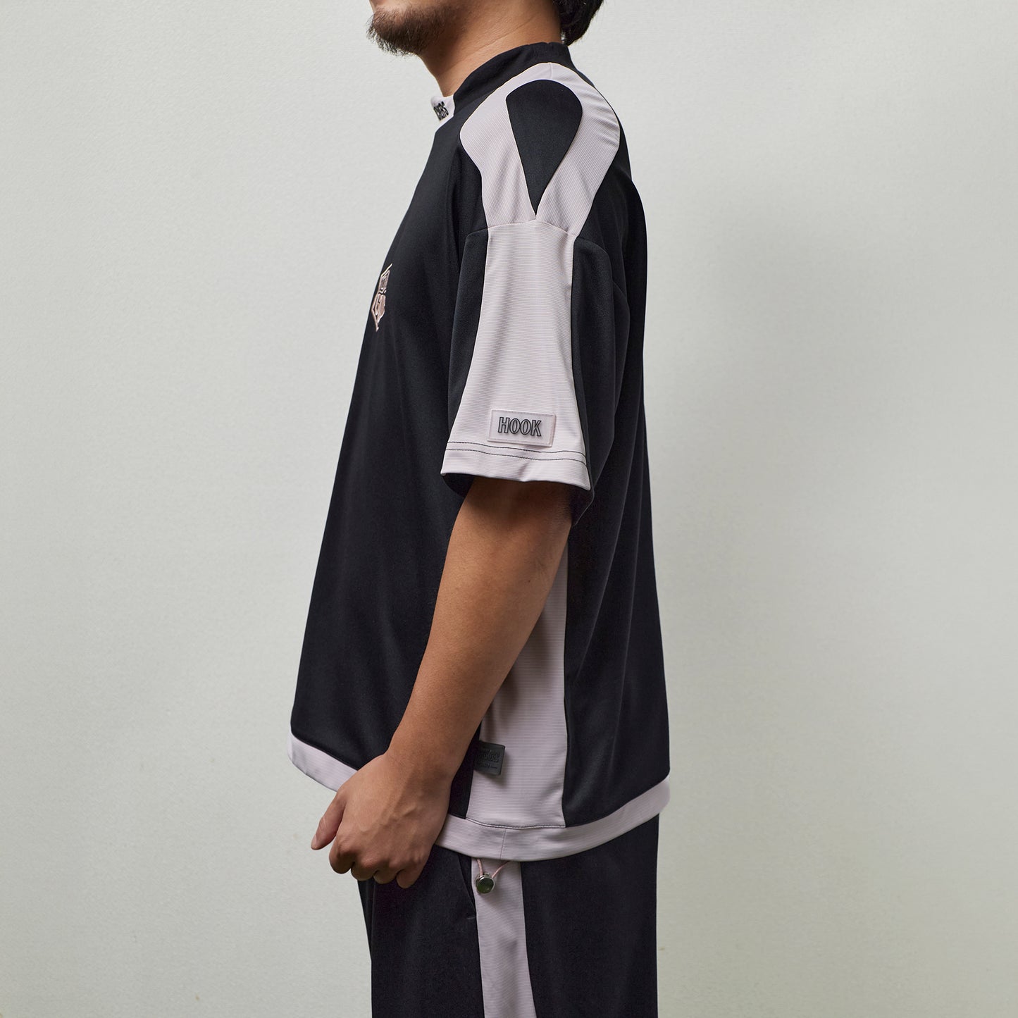 Circle Color Block Pull Over