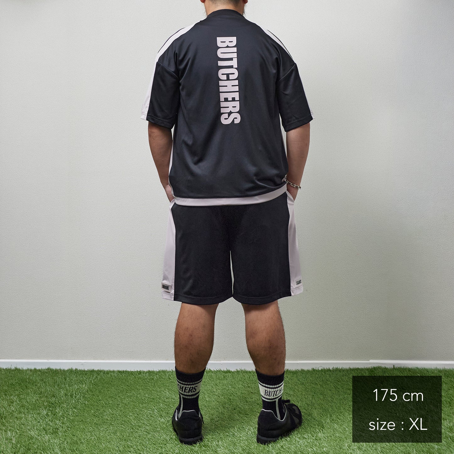 Spread Side Line Shorts