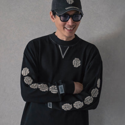 All Embroidery Waffle Mock