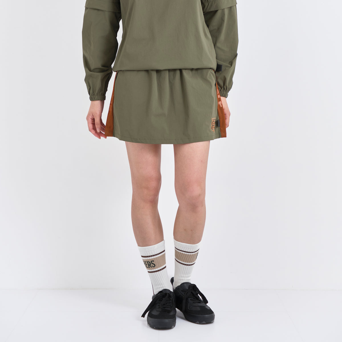 Stretch Back Pleats S/Mesh SK
