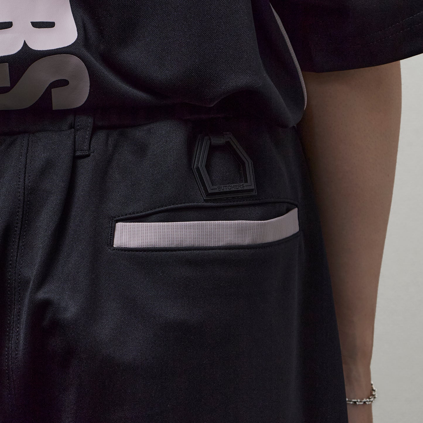 Spread Side Line Shorts