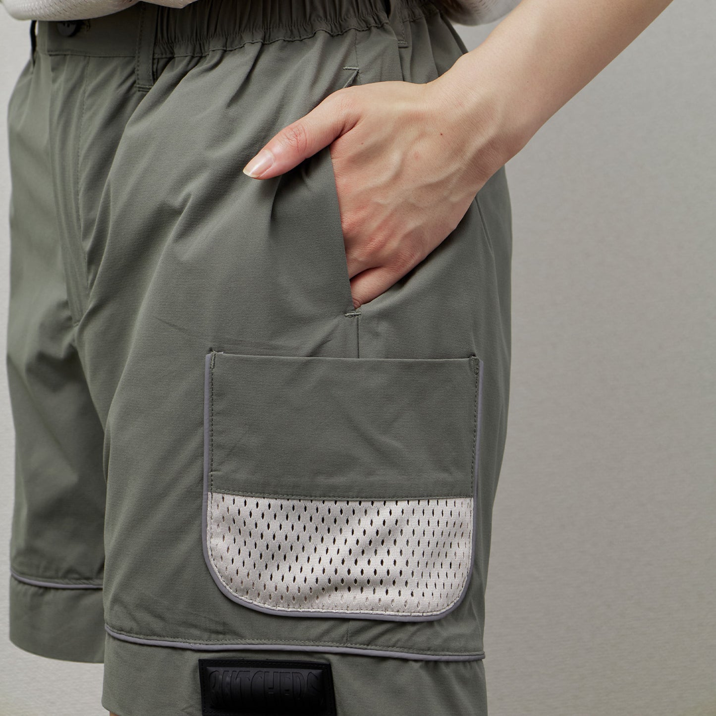 Mesh Pockets Reflector SRT