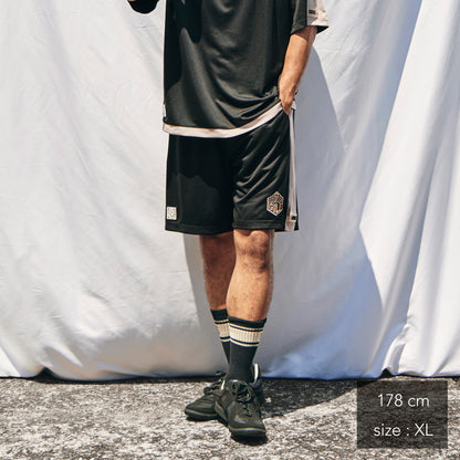 Spread Side Line Shorts